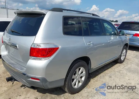 2011 Toyota Highlander Base V6 from USA, damaged, VIN 5TDZK3EH4BS040485